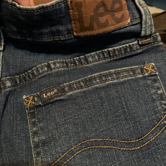 Vintage Lee Denim Blue Jean Skort Women's A-Line Style Back Pockets Size S - Picture 15 of 15